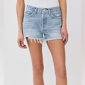 NWOT - AGOLDE PARKER VINTAGE CUT OFF SHORT
IN SWAPMEET